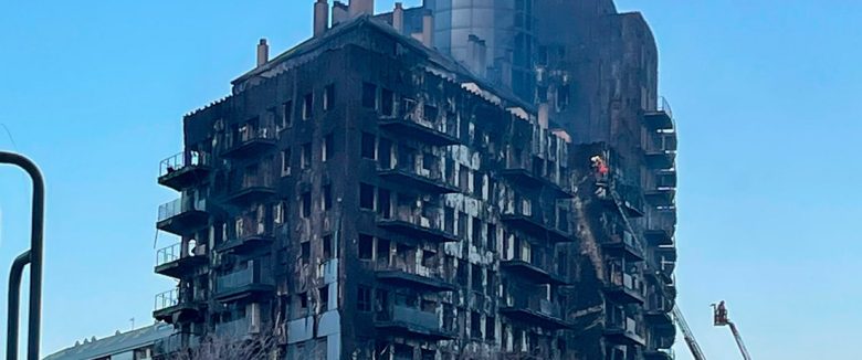 apertura de las investigaciones incendio campanar guillermo arago togas y tributos abogados